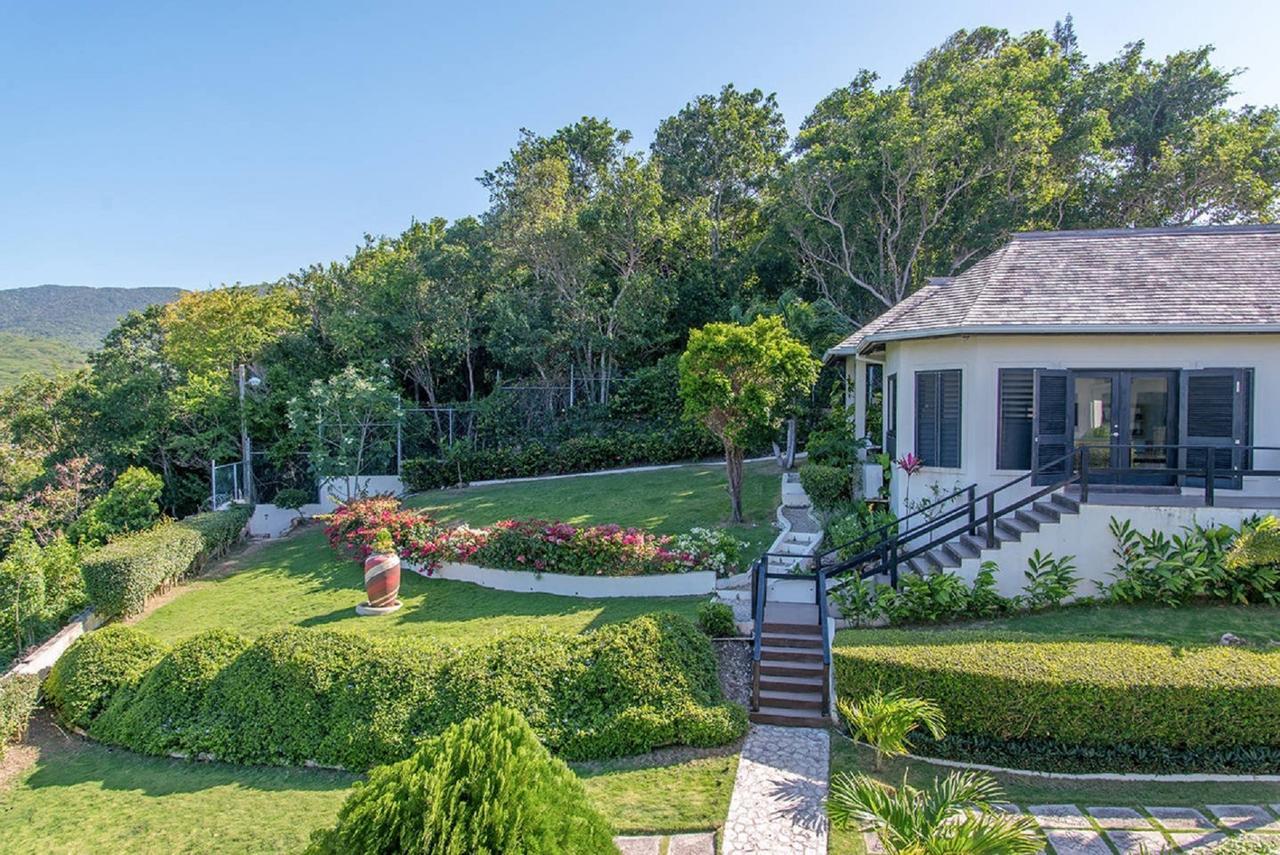 Luxury Villa Sleeps 6, Beach Access, Montego Bay Exterior foto